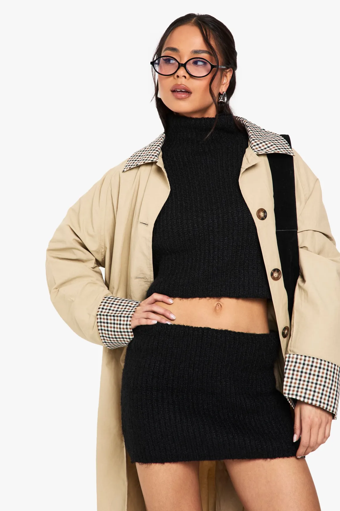 Ensemble pull court en maille surdimensionné à col haut et micro mini jupe