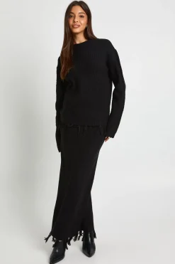 Ensemble pull oversize avec ourlet à pampilles et jupe en maille tricotée