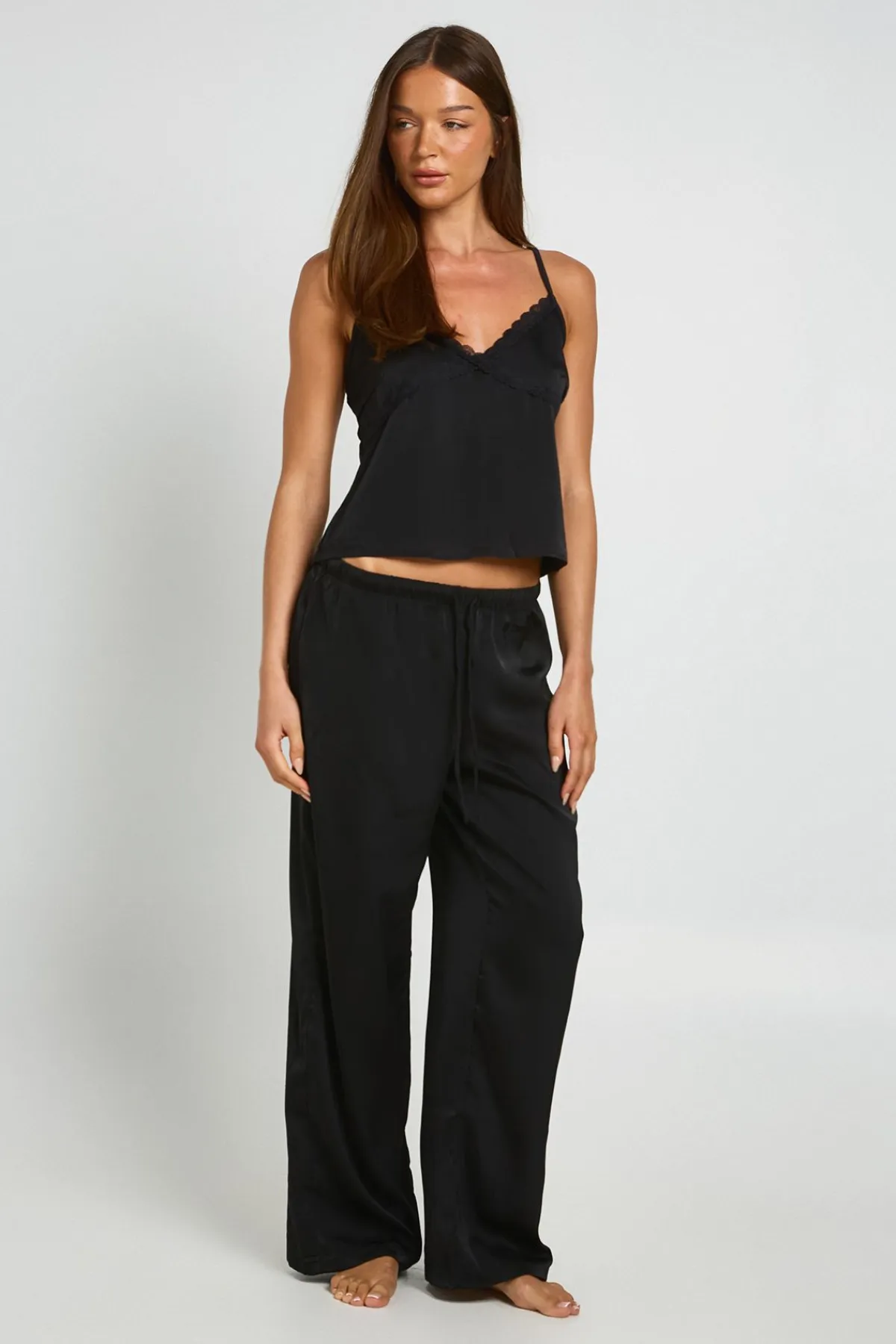 boohoo Ensemble Pyjama Cami Et Pantalon En Satin Avec Détails En Dentelle Mariée<Femme Satin Et Dentelle|Pyjamas