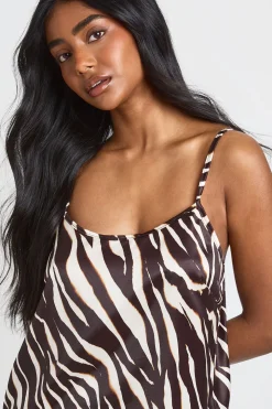Ensemble Pyjama Caraco Et Pantalon Large En Satin Imprimé Zèbre