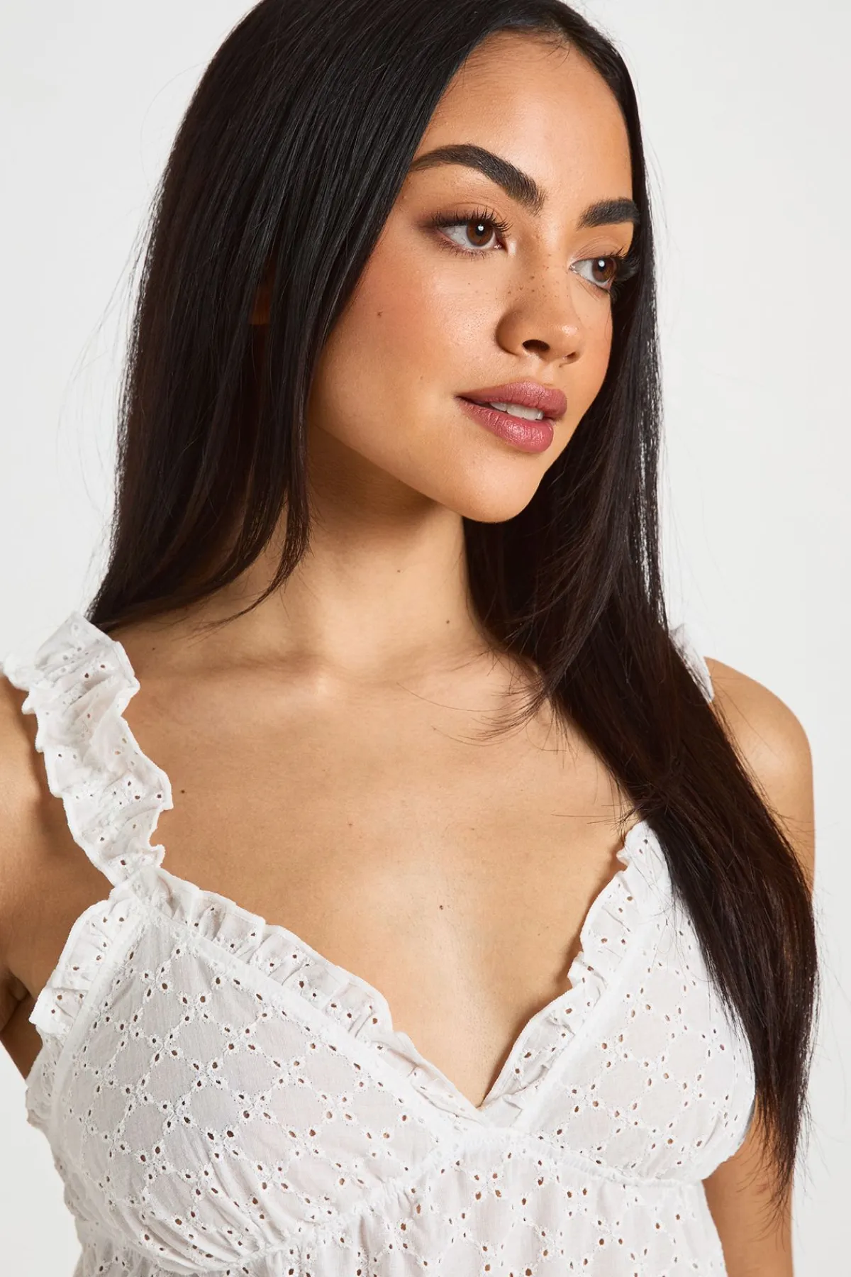 boohoo Ensemble Pyjama Caraco Et Pantalon Avec Détail De Volant En Broderie Anglaise<Femme Pyjamas
