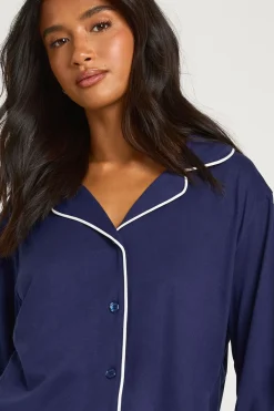 boohoo Ensemble Pyjama Chemise Et Pantalon À Manches Longues Avec Détail Passepoil Petite<Femme Pyjamas