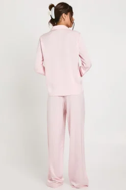 Ensemble Pyjama Chemise À Manches Longues Et Pantalon Avec Détails De Passepoil En Satin