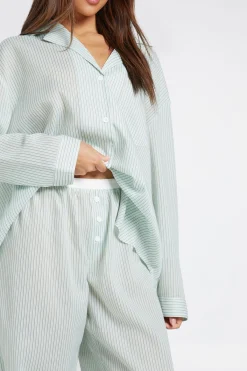 boohoo Ensemble Pyjama Chemise À Manches Longues Oversize Et Pantalon En Coton À Fines Rayures<Femme Pyjamas