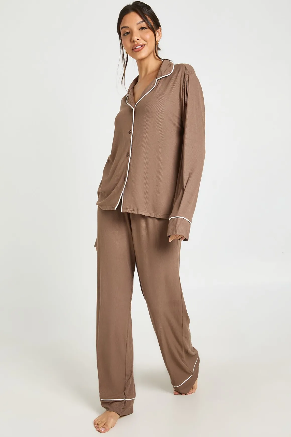 Ensemble Pyjama Chemise À Manches Longues Et Pantalon En Jersey Côtelé Doux Avec Détails De Passepoil