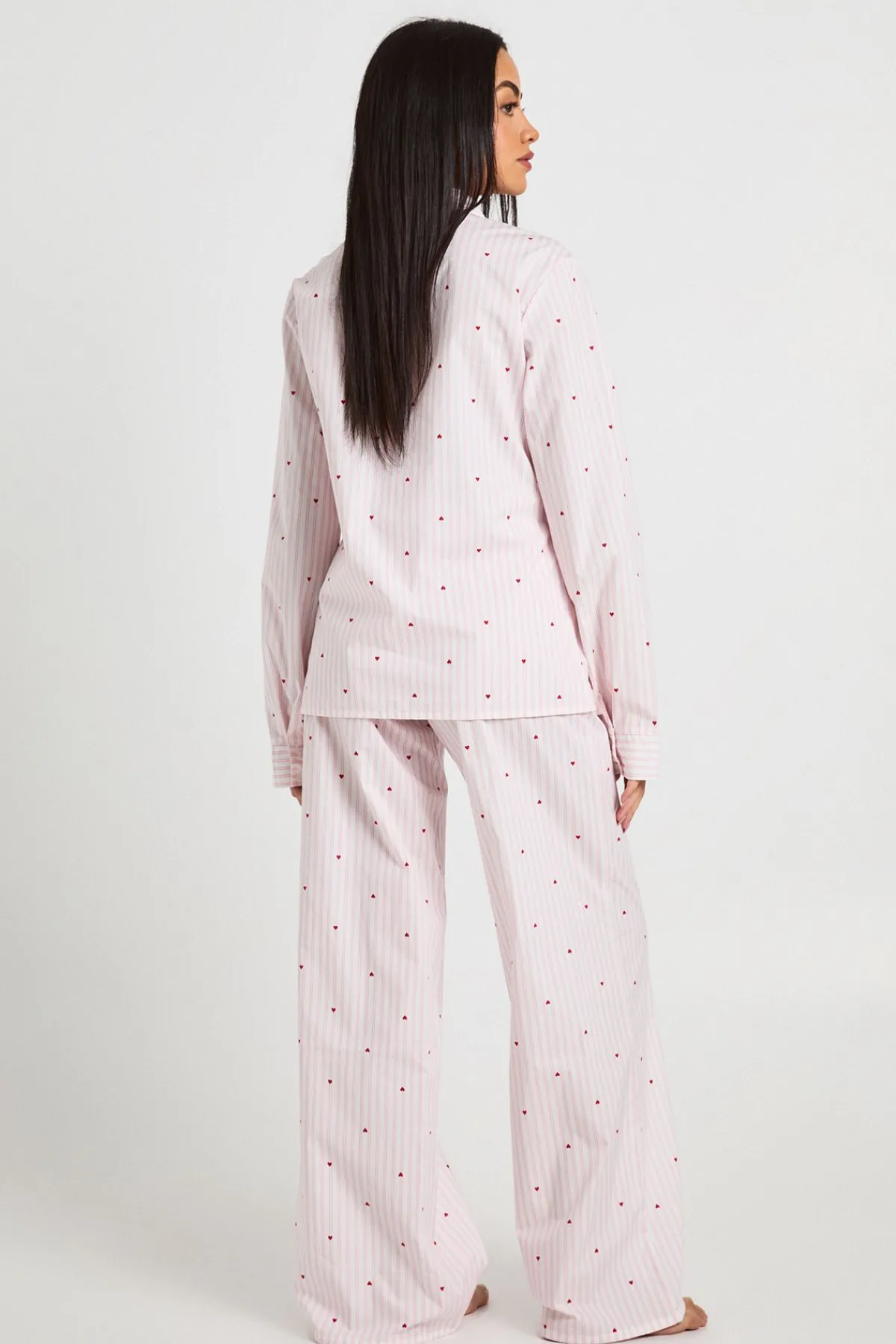 boohoo Ensemble Pyjama Chemise À Manches Longues Et Pantalon En Popeline De Coton À Rayures Fines Et Imprimé Cœurs<Femme Pyjamas