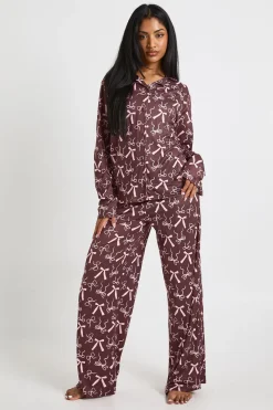 boohoo Ensemble pyjama chemise à manches longues à imprimé mixte de nœuds et pantalon<Femme Pyjamas