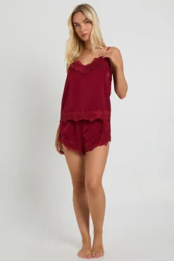 boohoo Ensemble pyjama composé d'une camisole et d'un short avec bordure en dentelle effet cils<Femme Satin Et Dentelle|Pyjamas