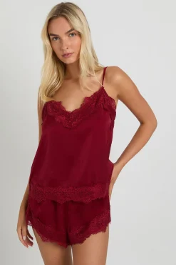 boohoo Ensemble pyjama composé d'une camisole et d'un short avec bordure en dentelle effet cils<Femme Satin Et Dentelle|Pyjamas
