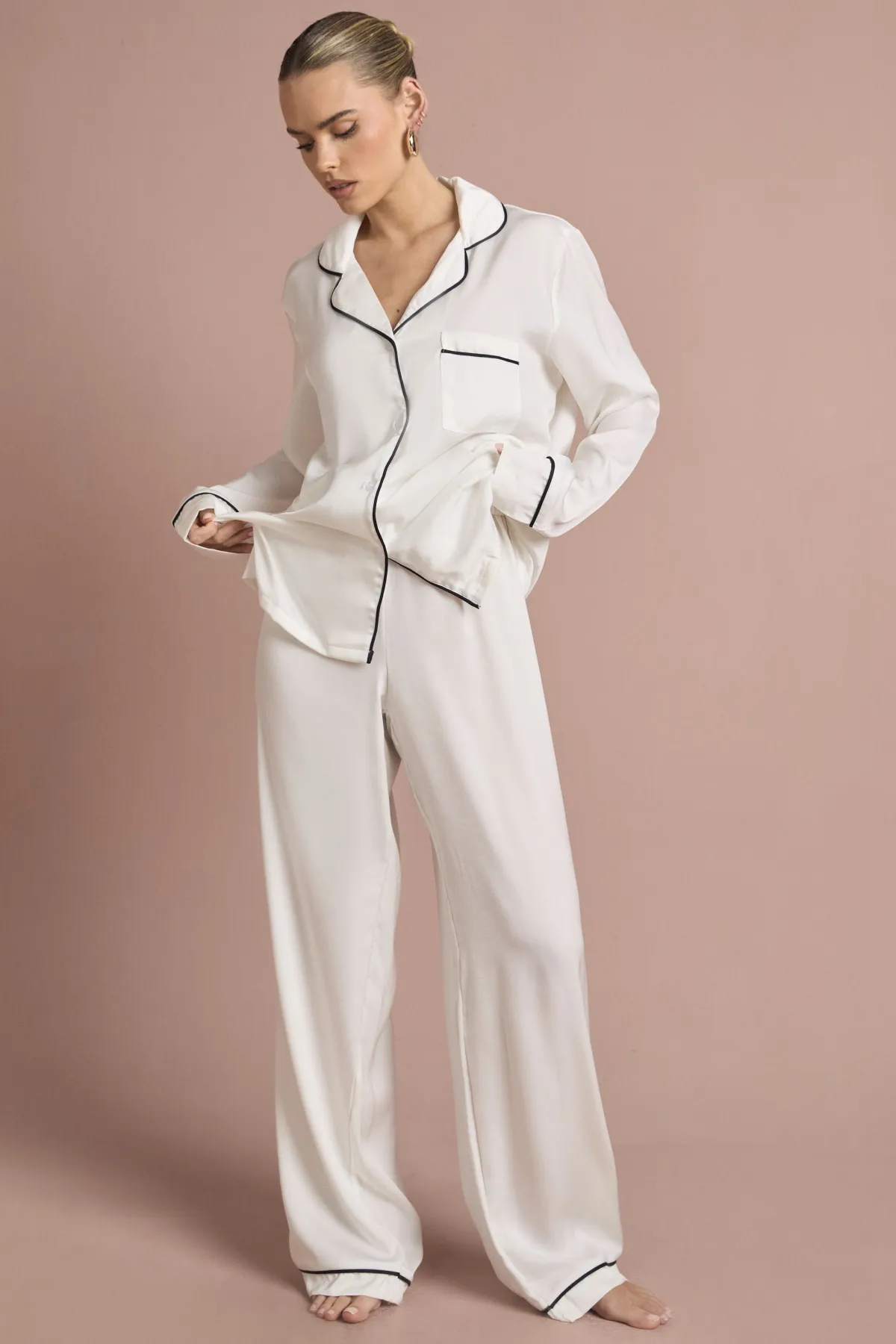 boohoo Ensemble Pyjama de Mariée 'Bride' en Satin Brodé avec Chemise à Manches Longues et Pantalon<Femme Satin Et Dentelle|Pyjamas