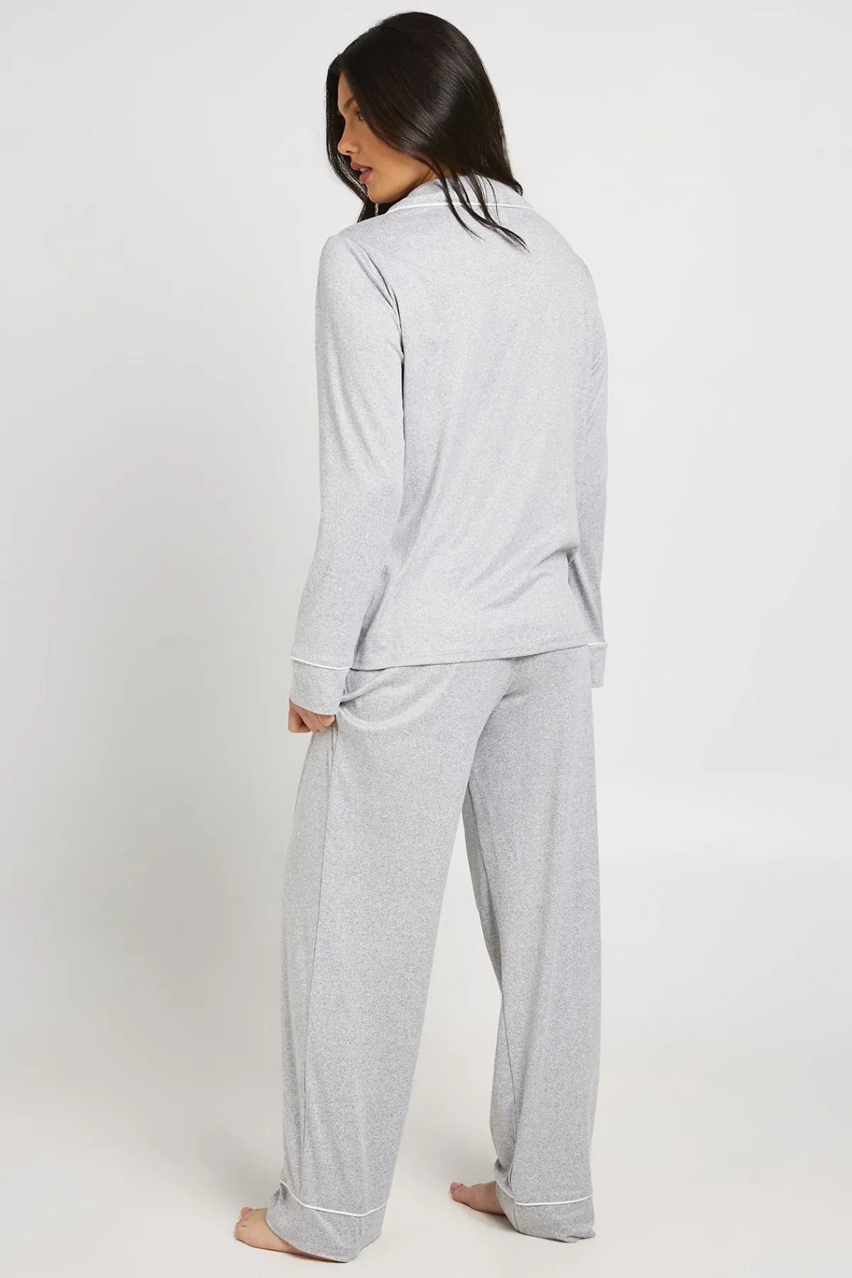 boohoo Ensemble Pyjama De Maternité Chemise À Manches Longues Et Pantalon Avec Détails Passepoilés<Femme Tons Neutres|Pyjamas