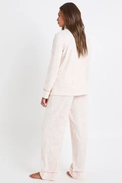 boohoo Ensemble pyjama femme assorti à l'imprimé nœud familial, comprenant une chemise à manches longues ultra douce et un pantalon<Femme Pyjamas