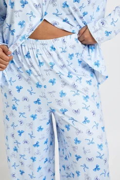 boohoo Ensemble Pyjama Grande Taille Chemise À Manches Longues Et Pantalon Imprimé Pois Et Nœuds<Femme Pois|Pyjamas