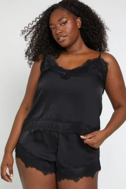 boohoo Ensemble Pyjama Grande Taille Caraco Et Short En Satin Avec Dentelle<Femme Satin Et Dentelle|Pyjamas