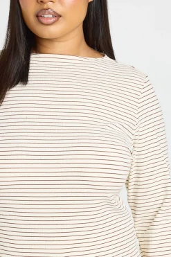 boohoo Ensemble Pyjama Grande Taille Haut À Manches Longues Et Short Côtelé À Rayures Doux<Femme Pyjamas