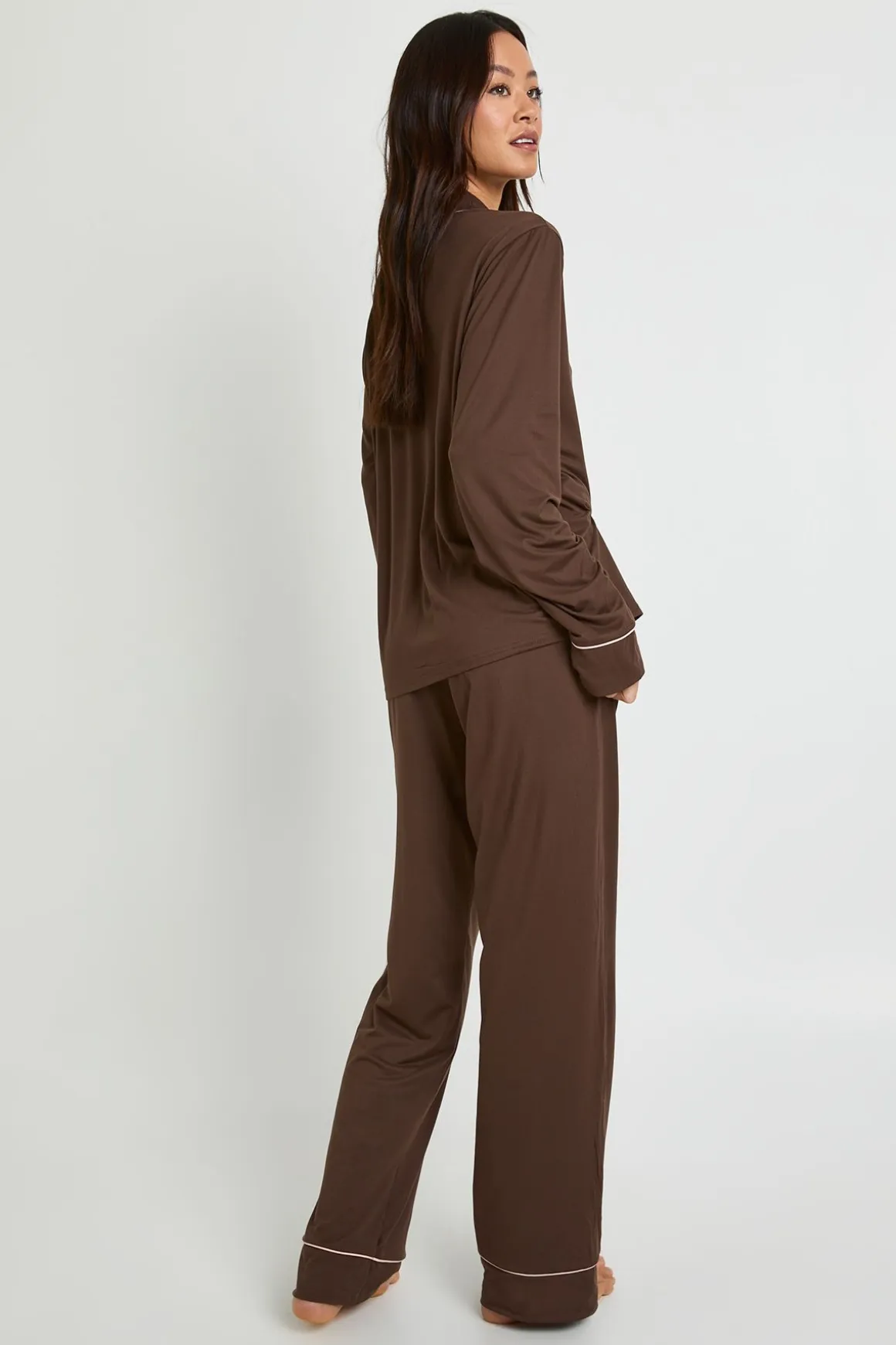 Ensemble Pyjama Grande Taille En Jersey Avec Détails Passepoilés Chemise À Manches Longues Et Pantalon