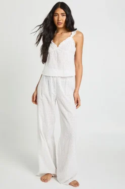 Ensemble Pyjama Grande Taille Caraco Et Pantalon Avec Détails De Broderie Anglaise Et Volants