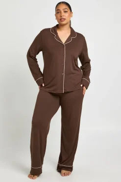 boohoo Ensemble Pyjama Grande Taille Chemise À Manches Longues Et Pantalon Avec Détail Passepoil<Femme Pyjamas