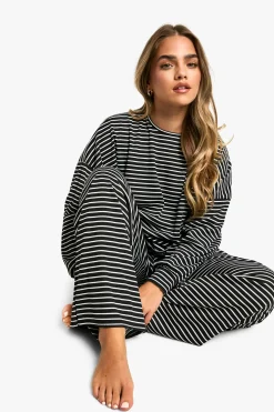 boohoo Ensemble Pyjama Haut À Manches Longues Rayé Et Pantalon Petite<Femme Pyjamas