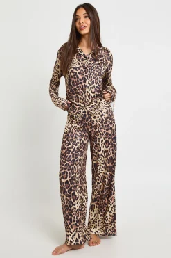 Ensemble pyjama imprimé léopard avec haut à manches longues et pantalon
