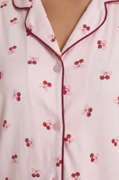 boohoo Ensemble Pyjama À Manches Longues Et Pantalon Avec Imprimé Cerises Et Détails Passepoilés<Femme Pyjamas