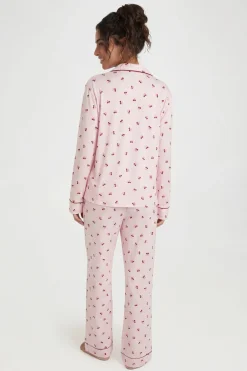 boohoo Ensemble Pyjama À Manches Longues Et Pantalon Avec Imprimé Cerises Et Détails Passepoilés<Femme Pyjamas