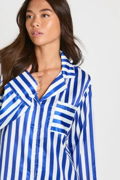 boohoo Ensemble pyjama oversize à rayures contrastées : chemise et short<Femme Pyjamas