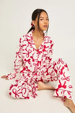 boohoo Ensemble Pyjama 3 Pièces Petite Chemise Manches Longues Imprimé Nœuds Oversize & Pantalon<Femme Pyjamas