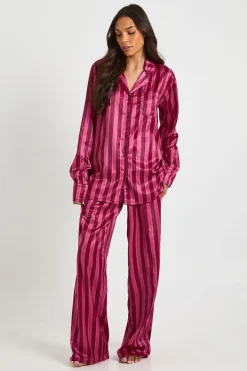 boohoo Ensemble pyjama pour grandes personnes : chemise à manches longues surdimensionnée à rayures en satin & pantalon<Femme Satin Et Dentelle|Pyjamas