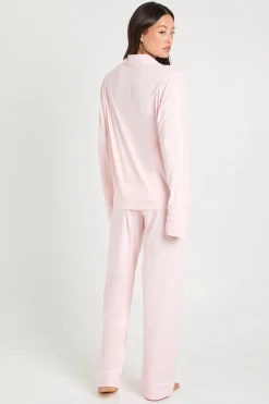 Ensemble pyjama pour grande taille en jersey avec détails de passepoil, composé d'une chemise à manches longues et d'un pantalon