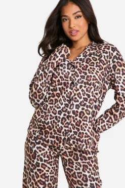 Ensemble pyjama pour petites tailles avec chemise à manches longues et pantalon imprimé léopard