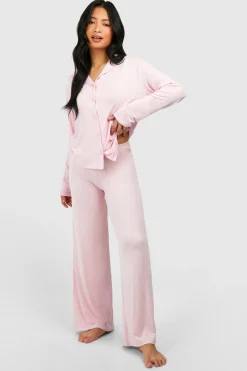 Ensemble pyjama pour petites avec chemise à manches longues et pantalon