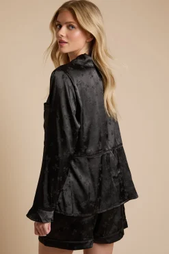Ensemble Pyjama Short en Satin avec Détail Nœud Jacquard