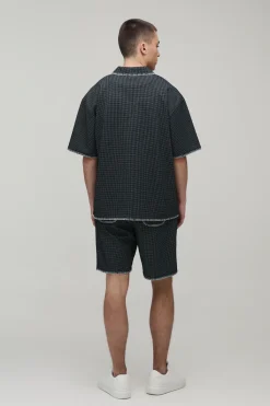 boohooMAN Ensemble Shirt Col V Surdimensionné et Short Ample en Tissu Gaufré avec Coutures Contrastées<Homme Ensembles|Tout Afficher