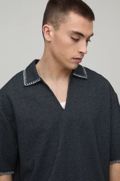 boohooMAN Ensemble Shirt Col V Surdimensionné et Short Ample en Tissu Gaufré avec Coutures Contrastées<Homme Ensembles|Tout Afficher