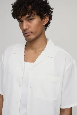 Ensemble Short À Manches Courtes Oversize Avec Short À Plis Irréguliers