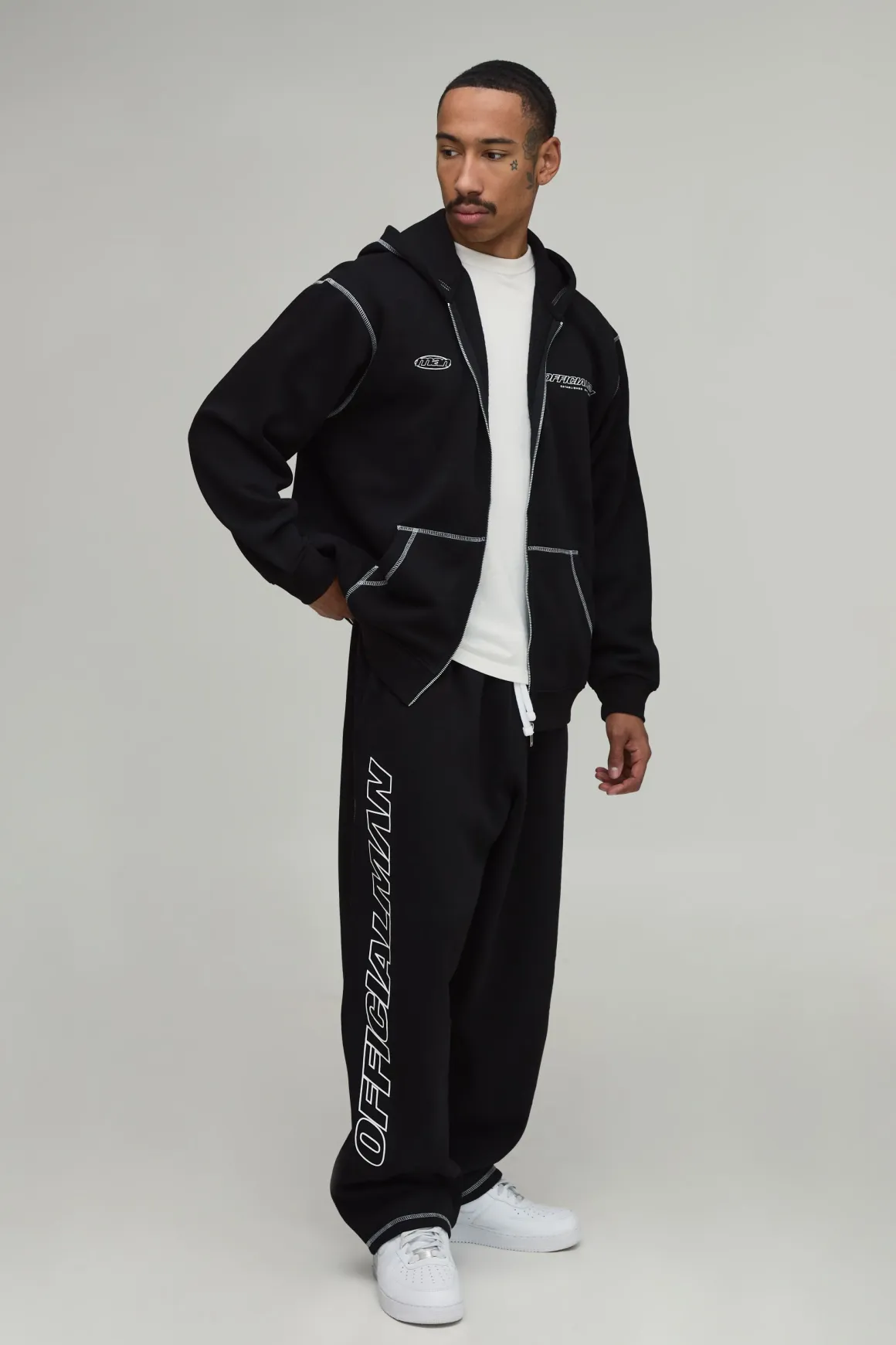 Ensemble Survêtement Officialman Oversize À Surpiqûres Contrastées Avec Sweat À Casynthétiqueche Zippé Et Jogging Baggy