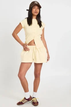 Ensemble Survêtement Petite Côtelé Avec Haut À Manches Courtes Boutonné Et Short