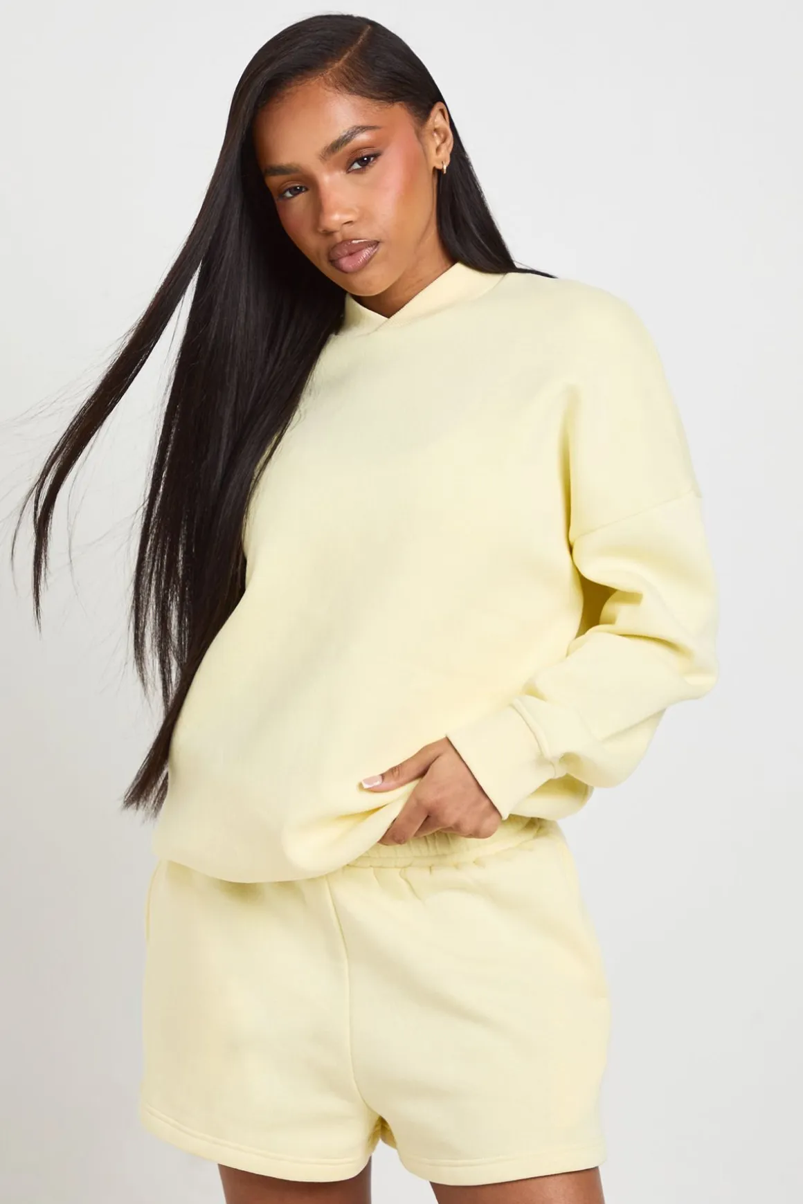 Ensemble Survêtement Sweat Détail Encolure Et Short