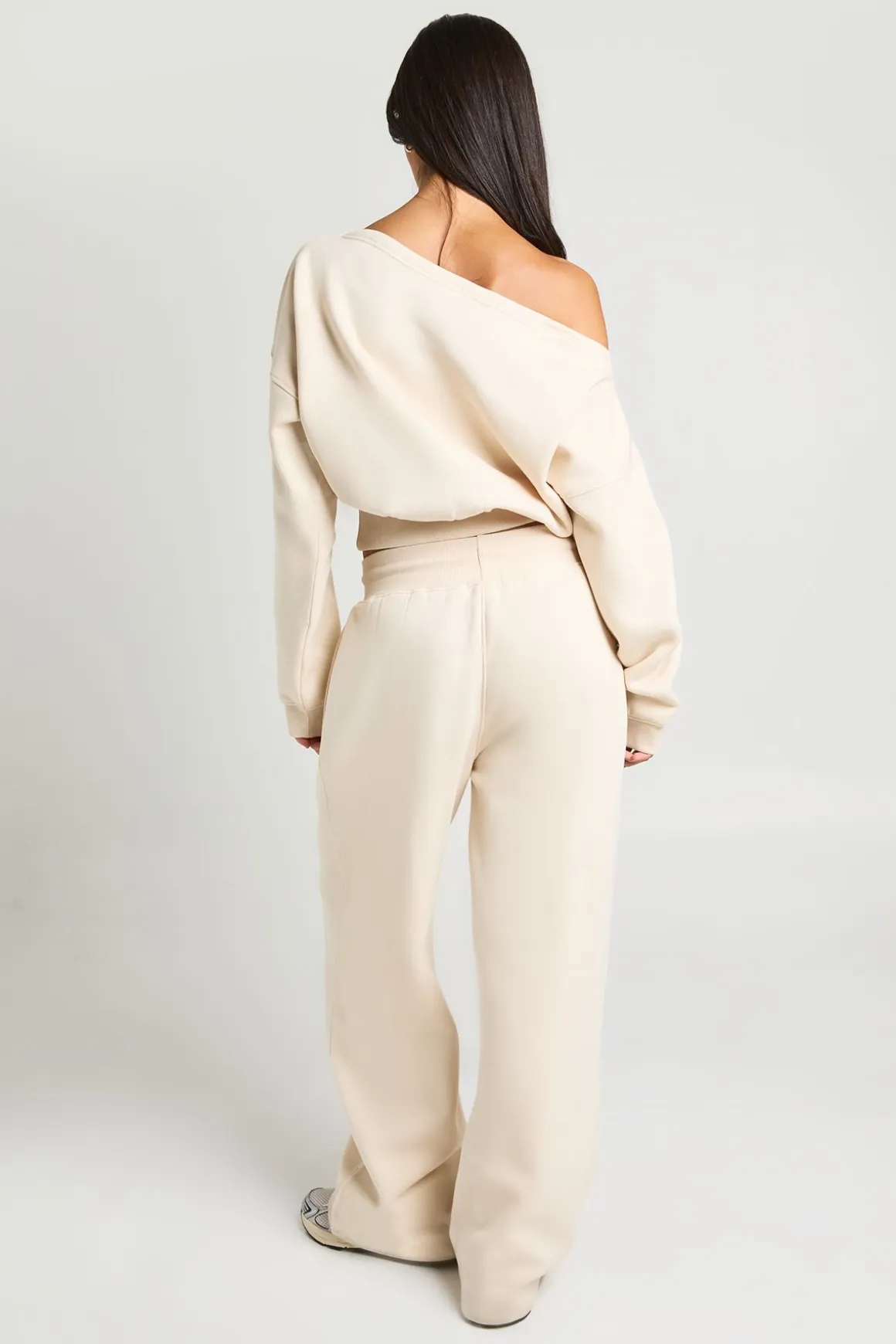Ensemble Survêtement Sweat Épaule Dénudée Et Jogger Plissé