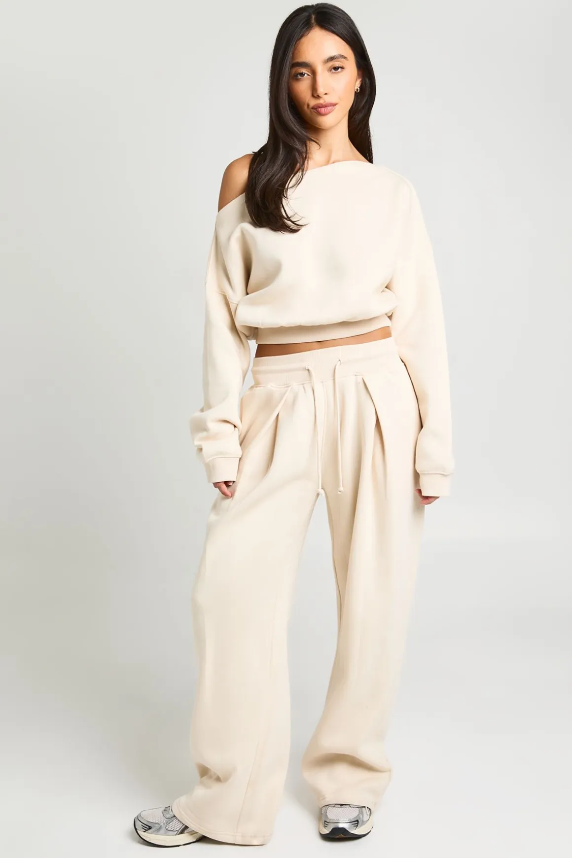 Ensemble Survêtement Sweat Épaule Dénudée Et Jogger Plissé
