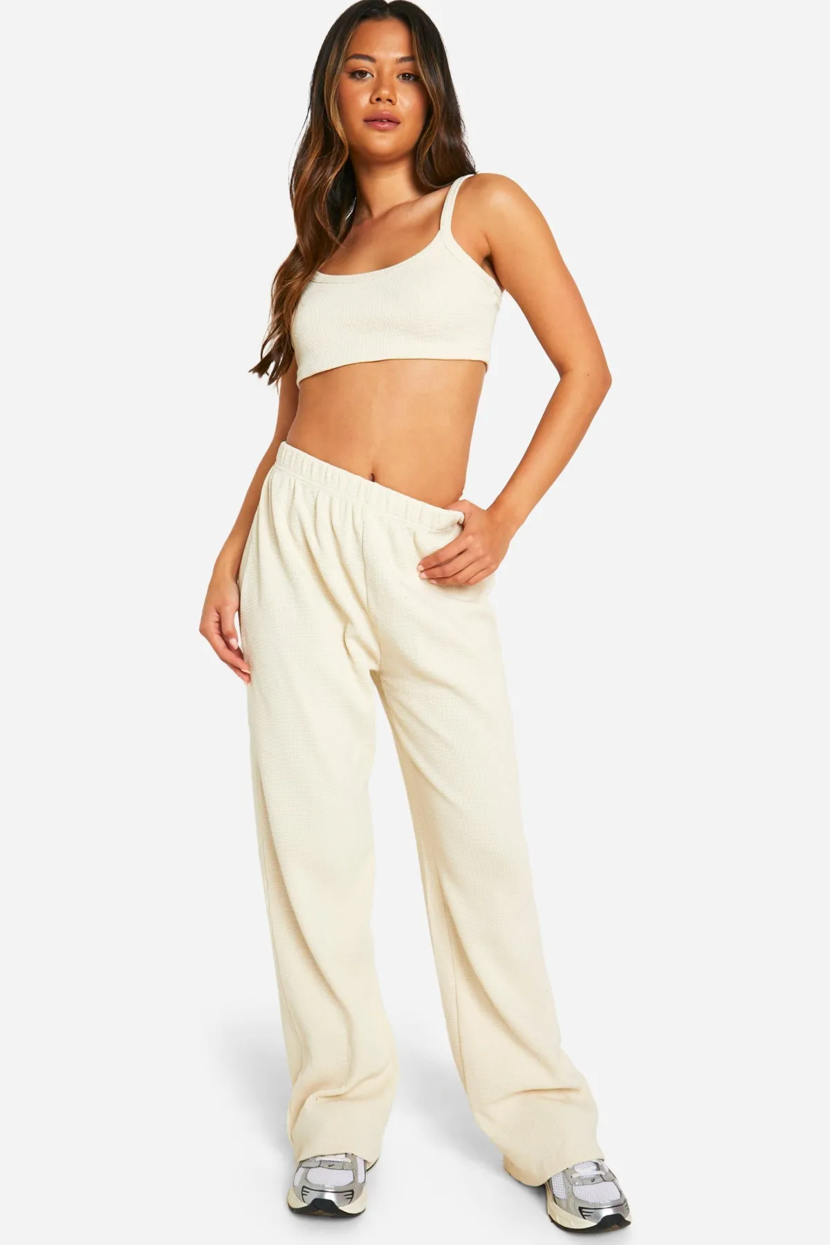 boohoo Ensemble top court à col en cuillère gaufré et pantalon à jambe droite<Femme Ensembles