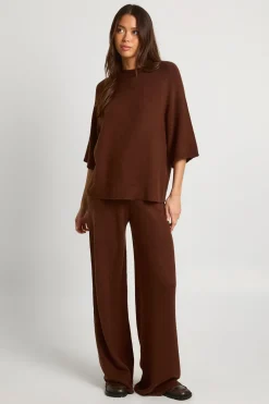 Ensemble tricoté avec haut à manches courtes et pantalon