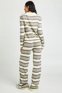 Ensemble Tricoté Tall Haut À Col Ouvert Rayé À Manches Longues Et Pantalon