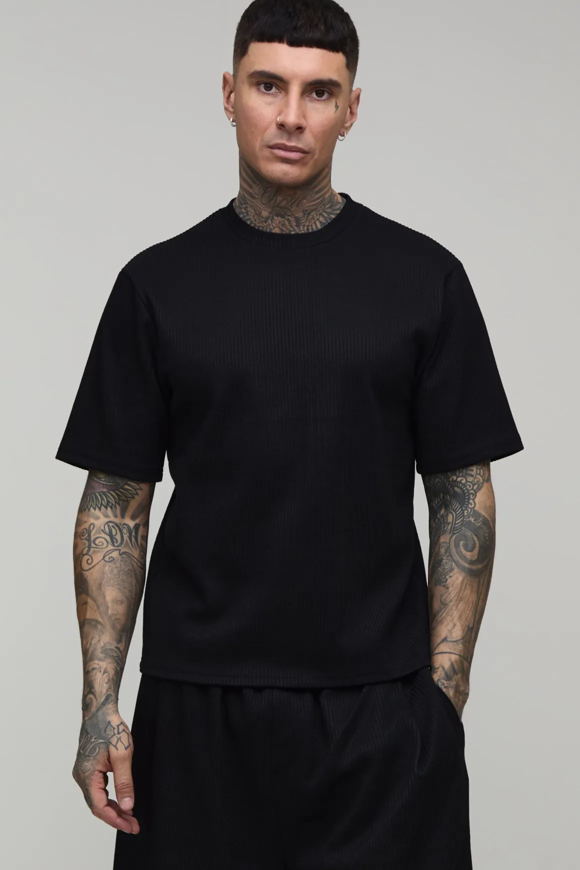 Ensemble T-shirt Ample Plissé Et Bermuda Pour Grande Taille