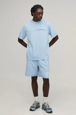 Ensemble T-shirt Brodé À Coutures Contrastées En Molleton Bouclette Et Short Coupe Regular