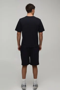 Ensemble T-shirt Coupe Regular Brodé De Roses Et Short Coupe Regular
