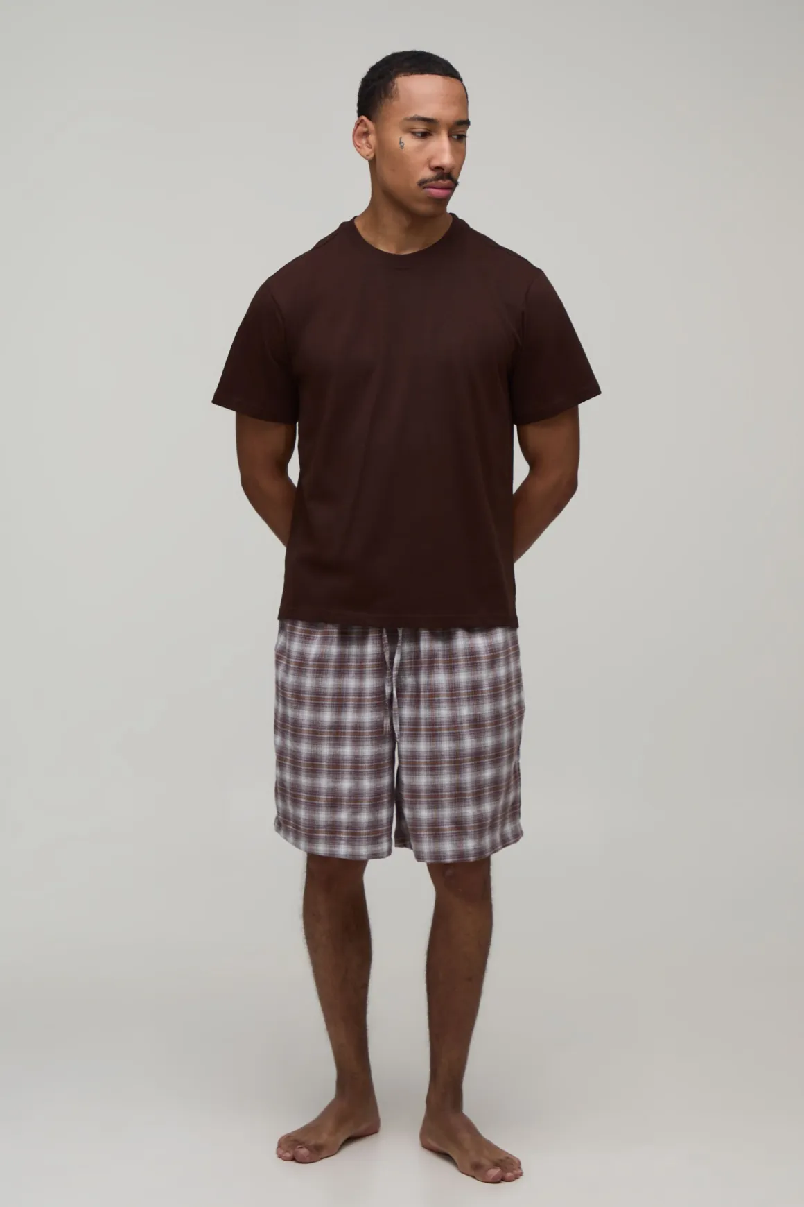 Ensemble T-shirt Coupe Regular Et Short De Détente À Carreaux