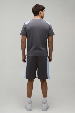 Ensemble T-shirt Coupe Régulière Et Short Ample Avec Passepoil Contrastant