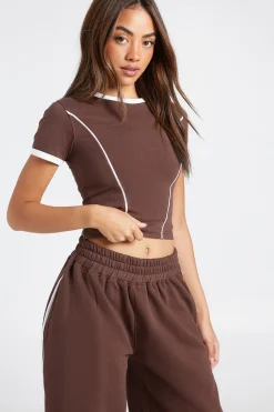 Ensemble T-shirt À Détails Passepoilés Et Jogging Droit